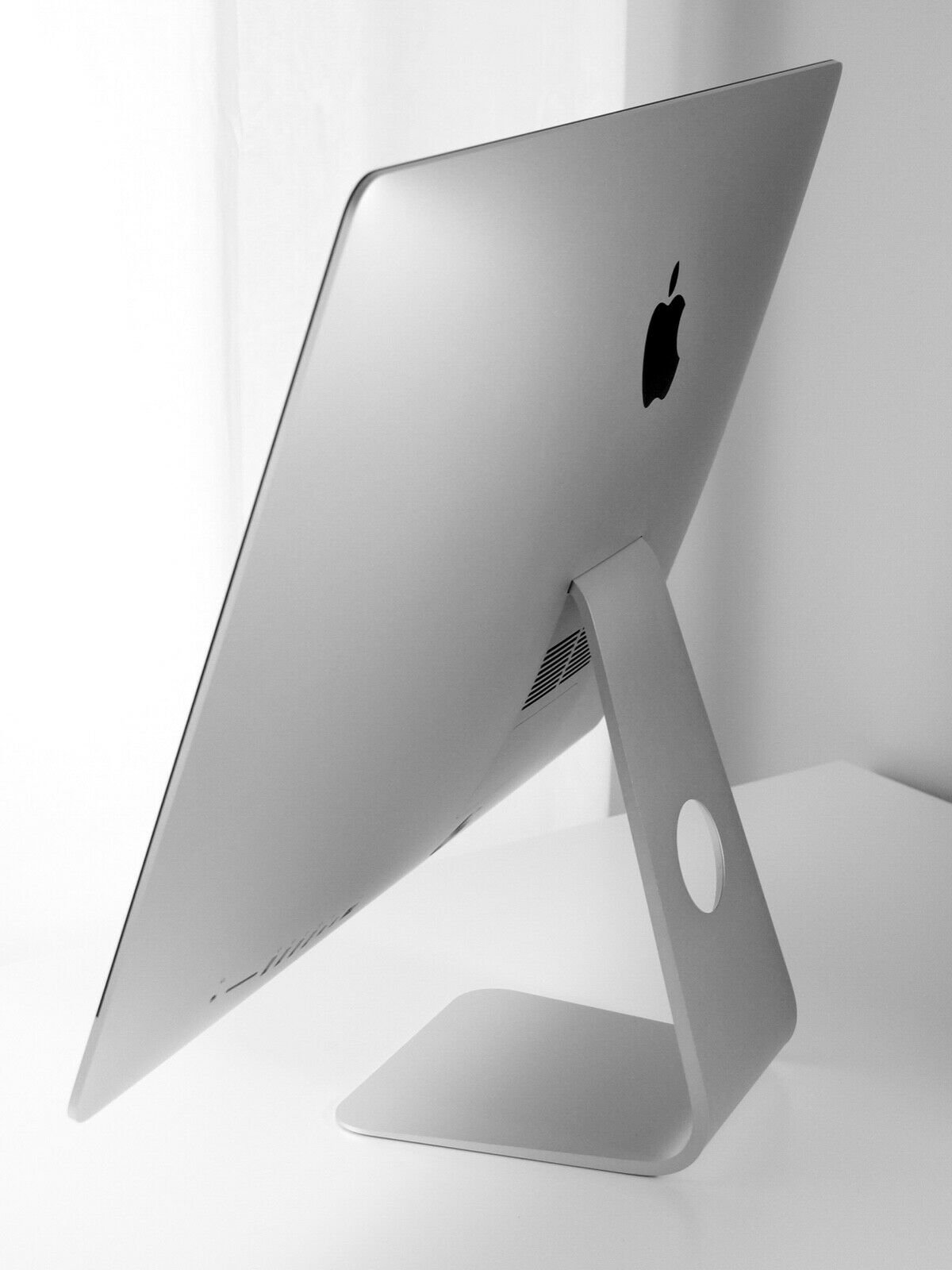 Apple iMac 27 Inch 3.5 GHz i7 32GB RAM 3TB Fusion, NVIDIA GeForce GTX 780M 4GB Dedicated - Image 7